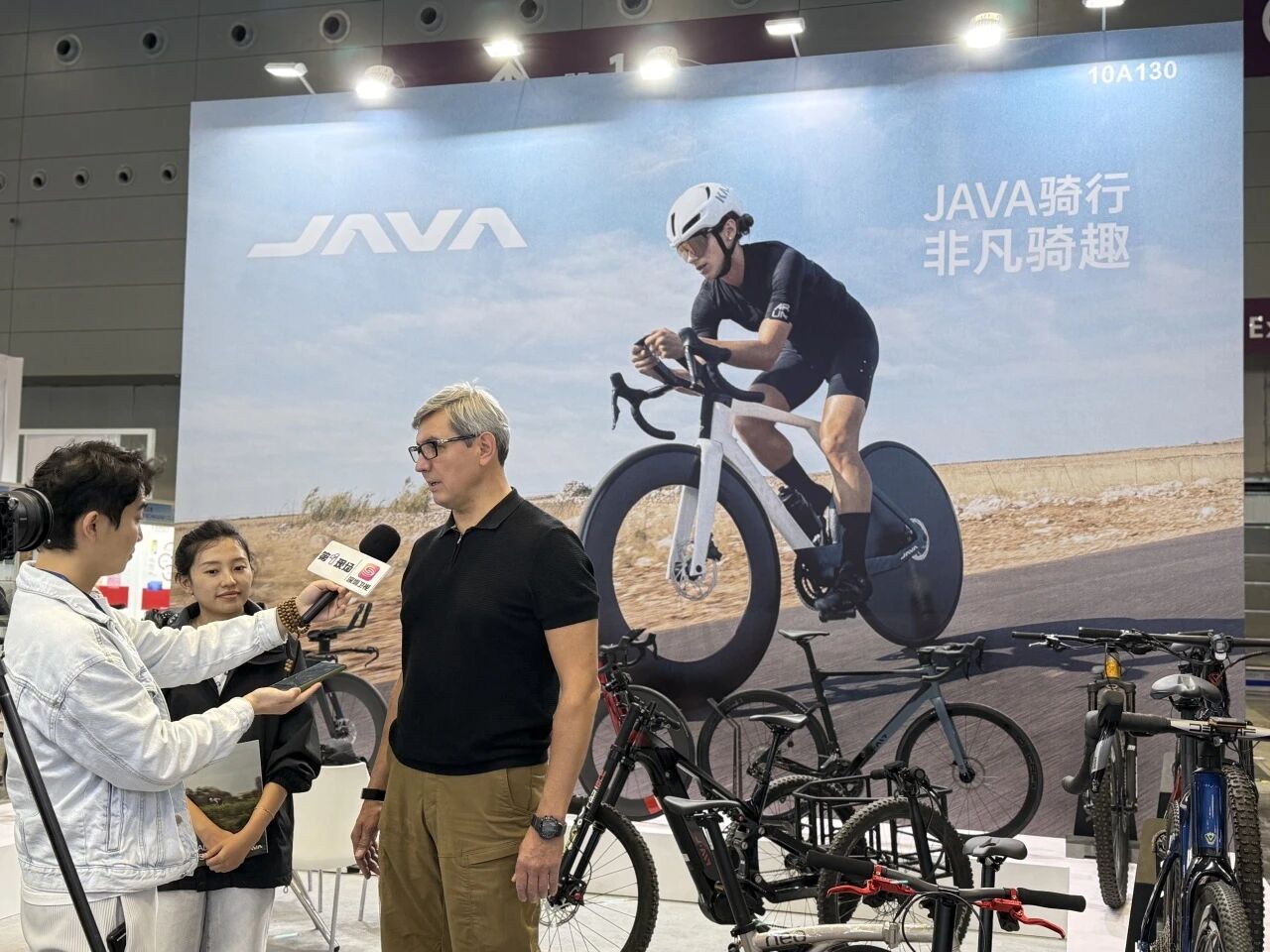 通勤新寵，陣容鼎盛！NEO三折疊家族高交會首秀